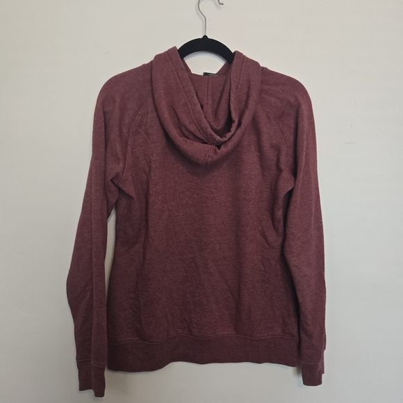 The North Face Red Hoodie Long Sleeve - Picture 2 of 5